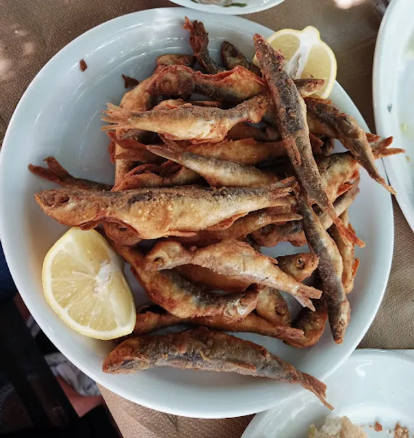 Tavern Akrolimnia - Lazarοs