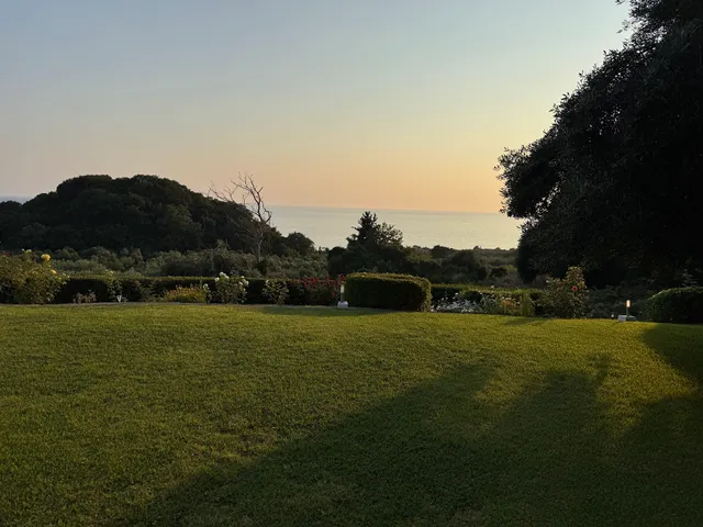 Artolithia Apartments