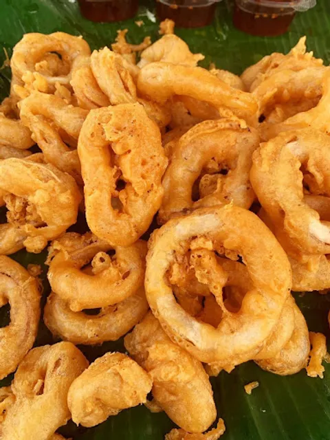 Crispy Seafood at Sarasin Bridge