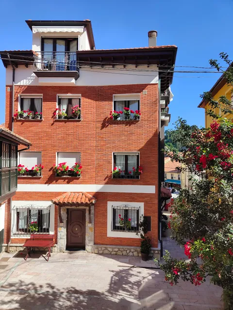 Apartamentos Turísticos El Cueto