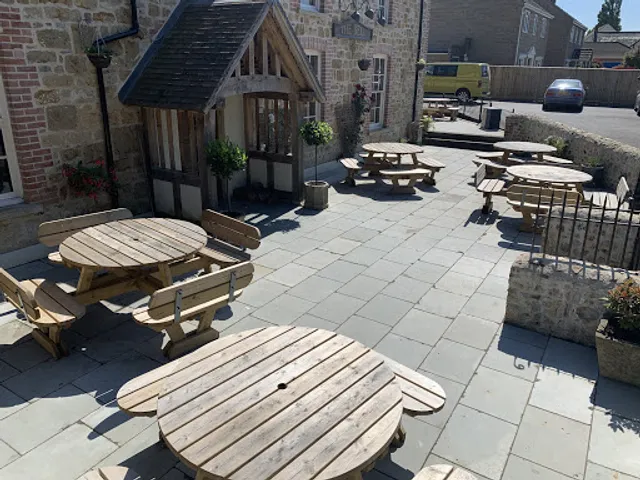 The Bell at Broadway