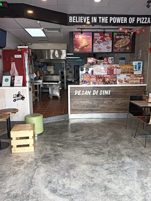 Pizza Hut Delivery Langkap