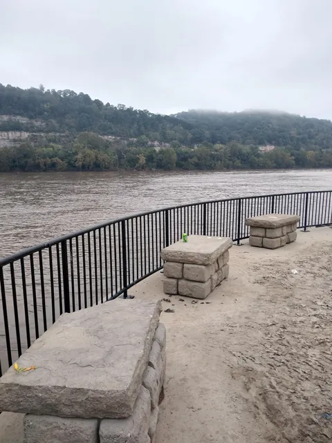 Greyhound: Bus Station