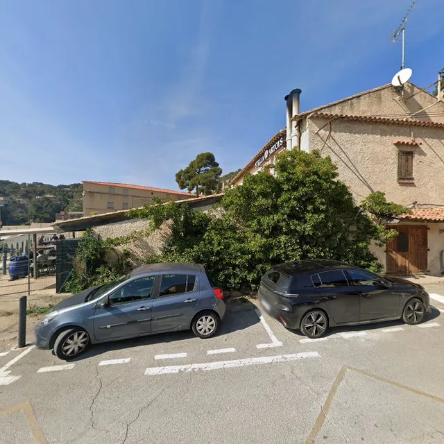 L' Auberge du Port d'Ensues