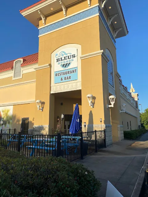 Bleus Burger Restaurant and Bar