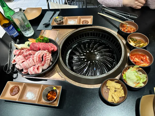 Chowon Wagyu Korean BBQ & Omakase