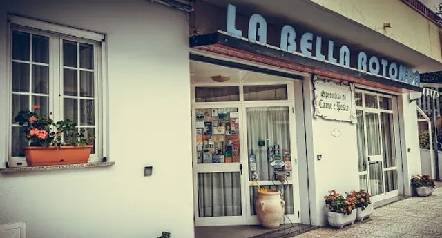 La Bella Rotonda