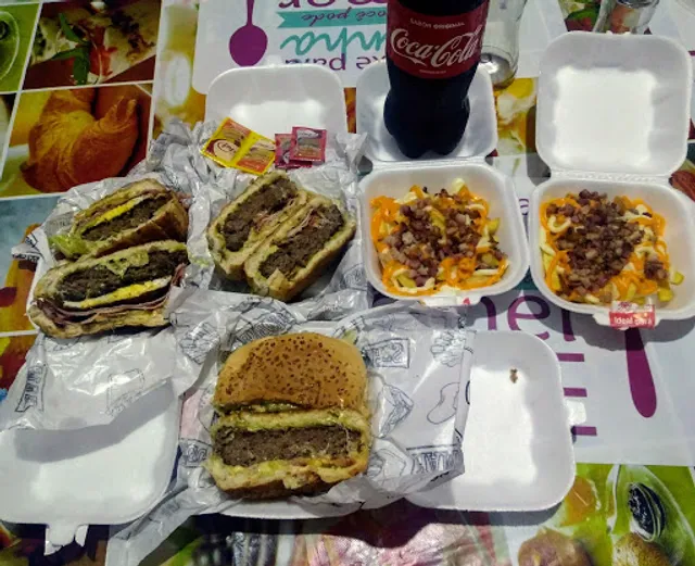 Tirú Burgers - Food Truck