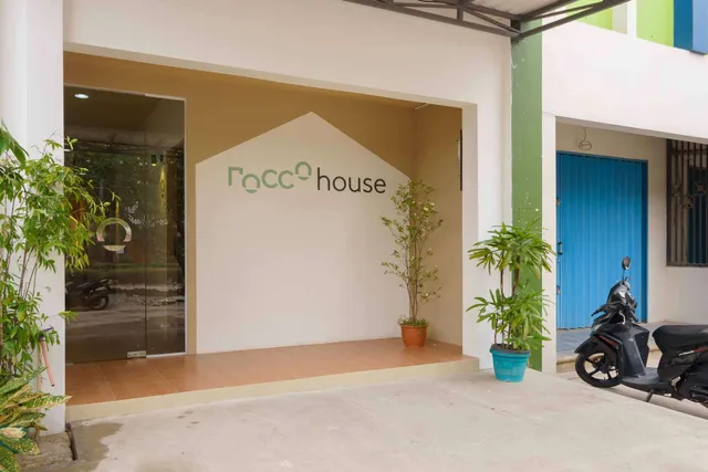 RedDoorz @ Taman Royal Tangerang