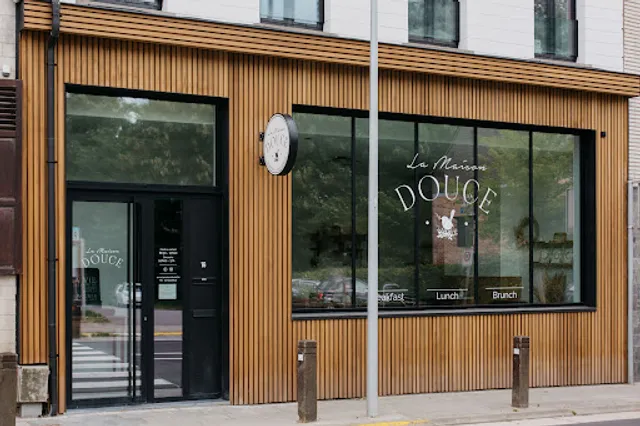 LA MAISON DOUCE