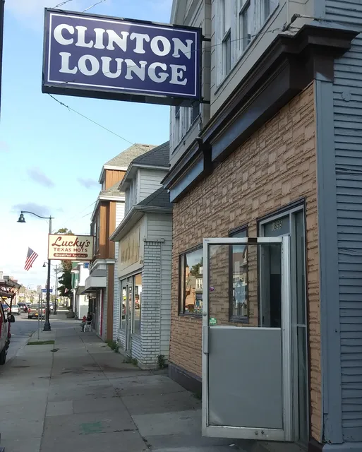 The Clinton Lounge