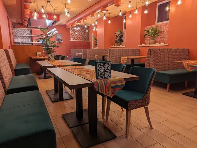 Mažoji Himalaja Momo & Tandoori , Vilnius