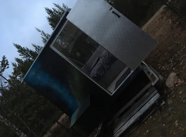 Aurora Nest – Glass Igloo