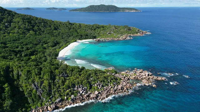 Anse Cocos beach