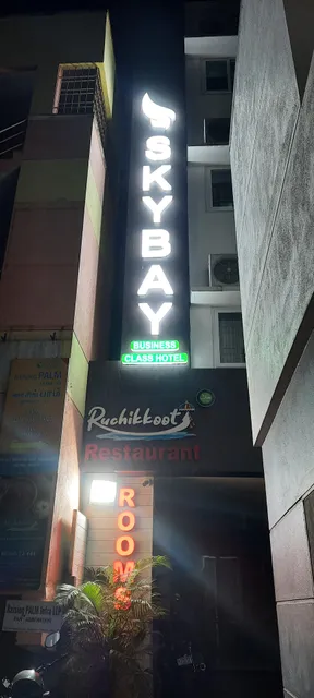 FabHotel Sky Bay Residency- Hotel in Vadapalani