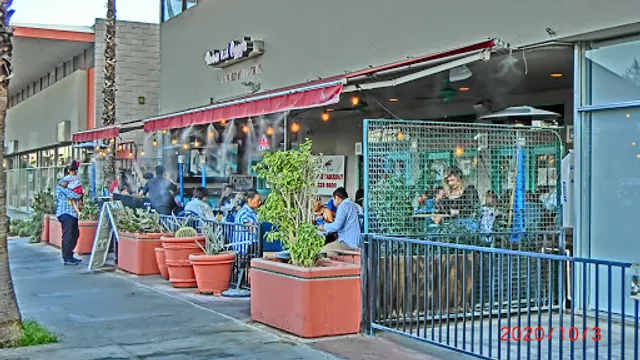 Ruben and Ozzy's Oyster Bar & Grill