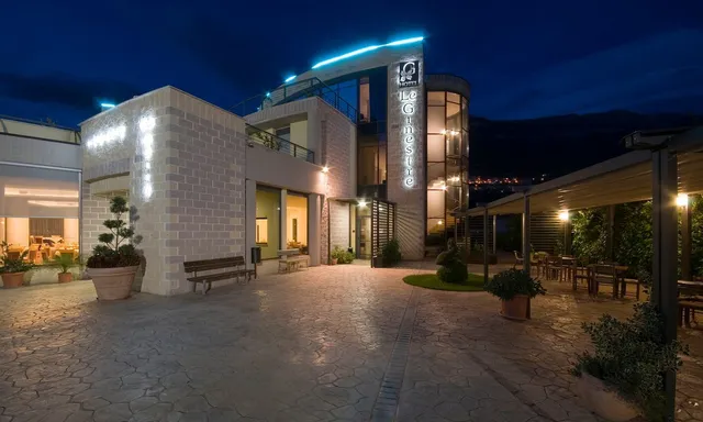 Hotel le Ginestre CIR066079ALB001