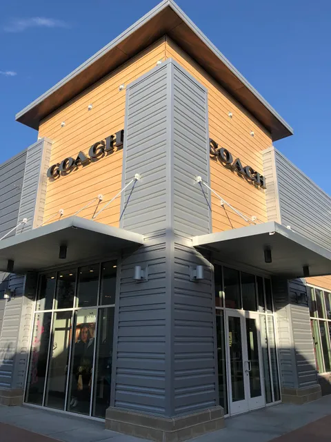 COACH Outlet