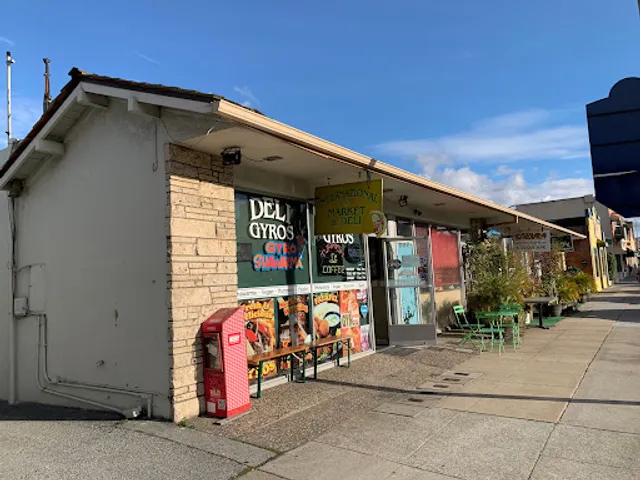 International Market & Deli