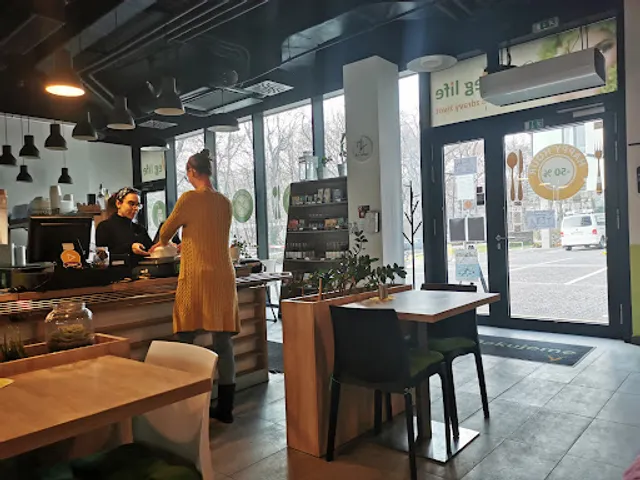 Veg life Westend, vegeterian, vegan, gluten-free restaurant