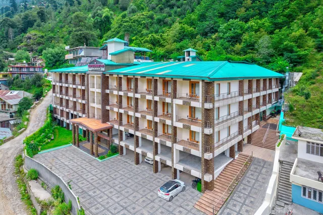 Grand Krisa Resort & Spa