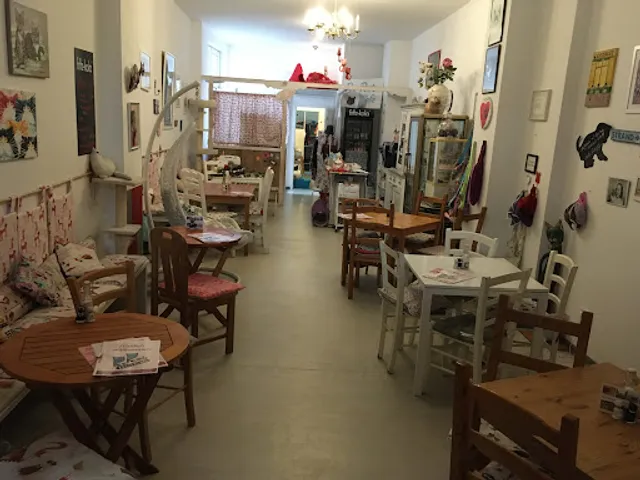 Pee Pee Cat Cafe Berlin