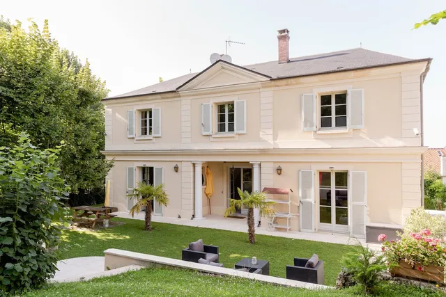 A la source de Bougival