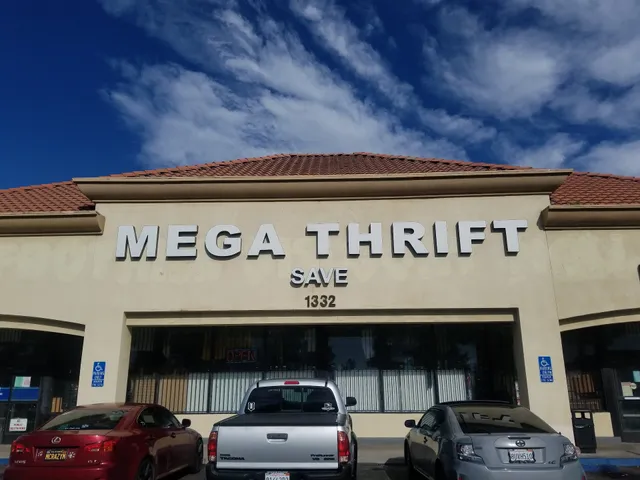 Renaissance Shopping Center