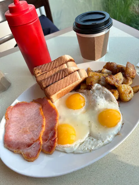 Deluxe Grill and Cafe