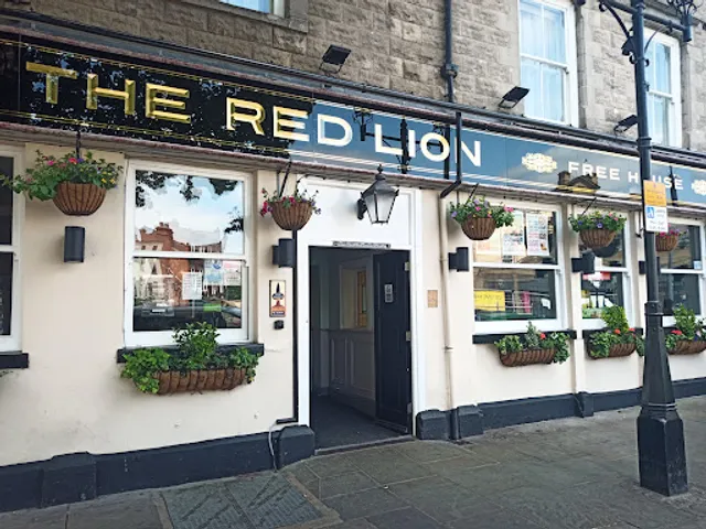 The Red Lion - JD Wetherspoon