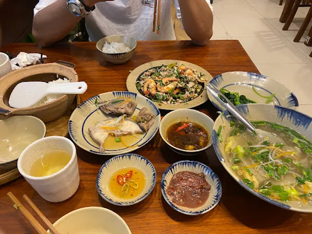 Cơm gia đình - Bếp nhà Chạn