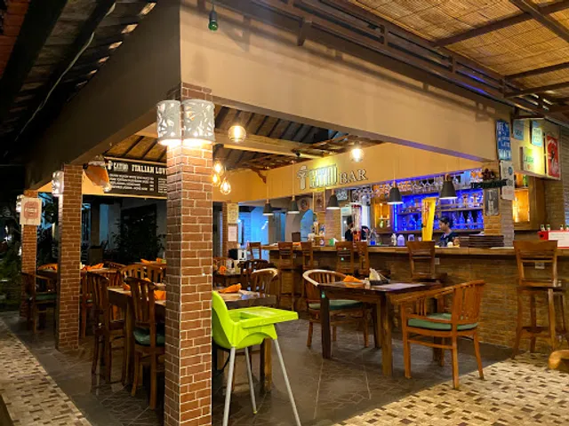 Amed Beach Resort & Teatro Bar