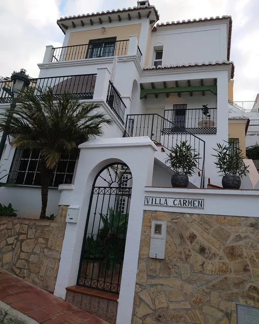 Carmen Rooms- Boutique B&B by the sea