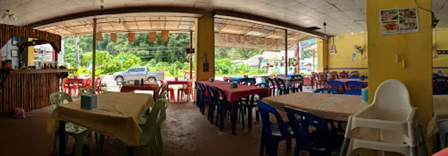 KHUN MON RESTAURANT ร้านครัวคุณมล