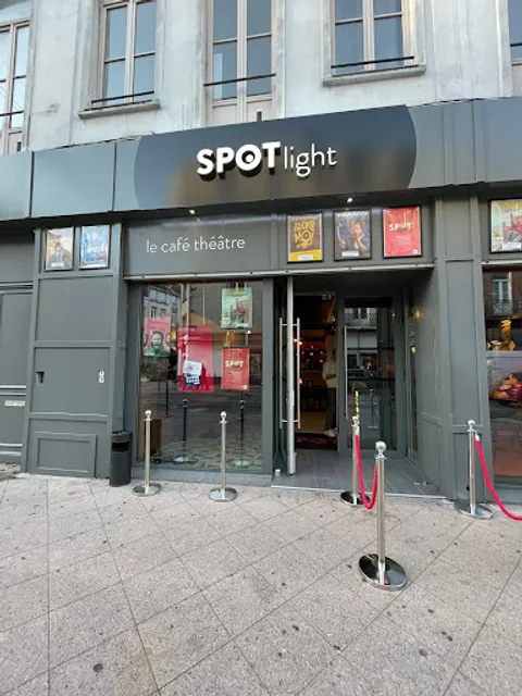 Le Spotlight Comedy Club