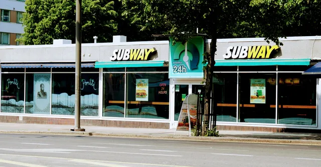 SUBWAY