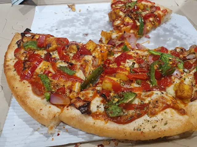 Pizza Hut | Omaxe World Sector 79, Faridabad