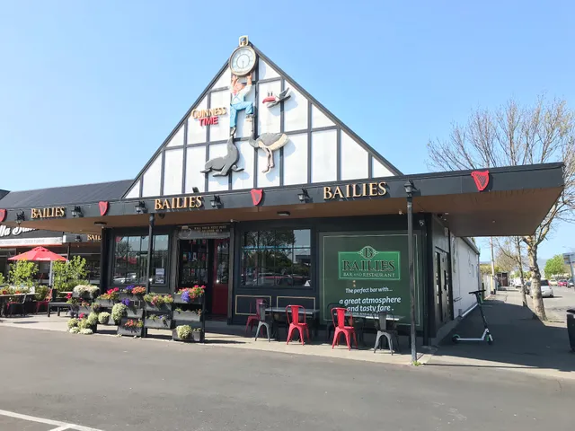 Bailies Bar
