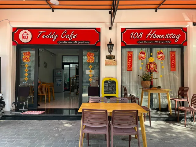 Teddy 108 Homestay & Cafe