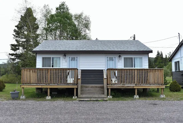 Jackfish Lake Cottages