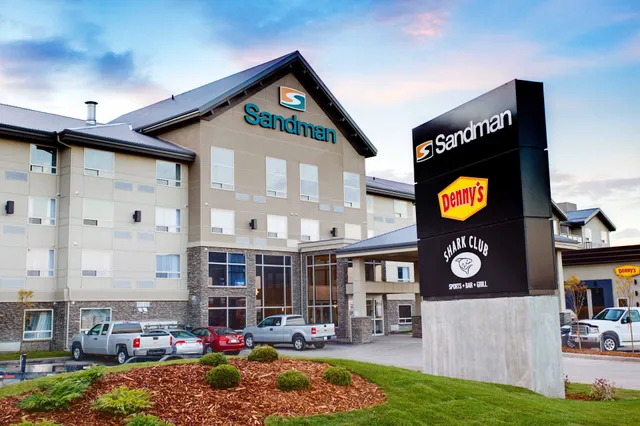 Sandman Hotel & Suites Calgary South