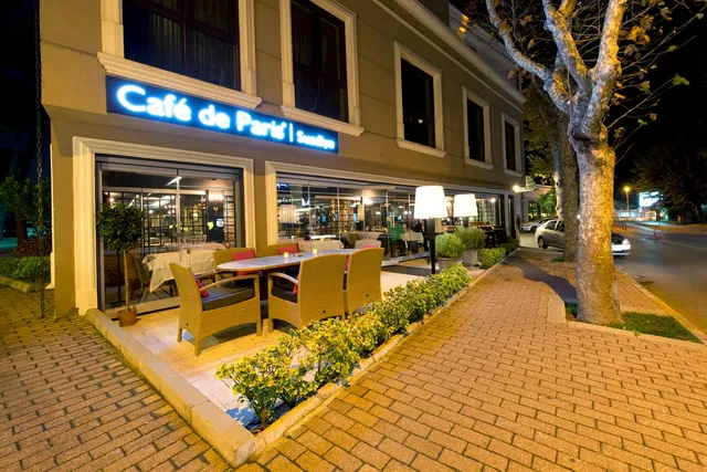Cafe De Paris - Suadiye