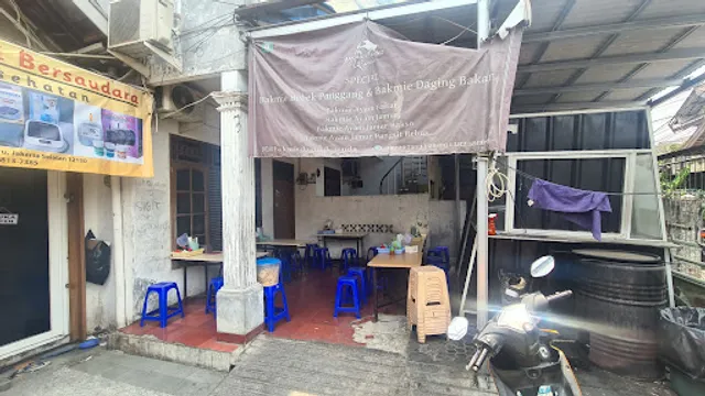 Bakmie Daging Legenda