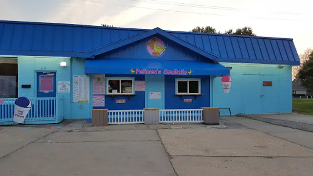 Pelican's SnoBalls Yorktown