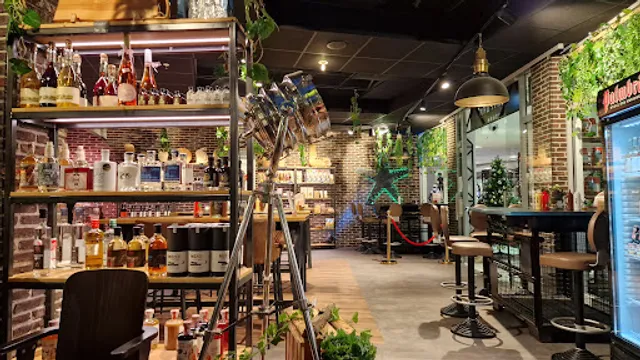 Tonis Eatery // International Streetfood by TONI TÄNZER