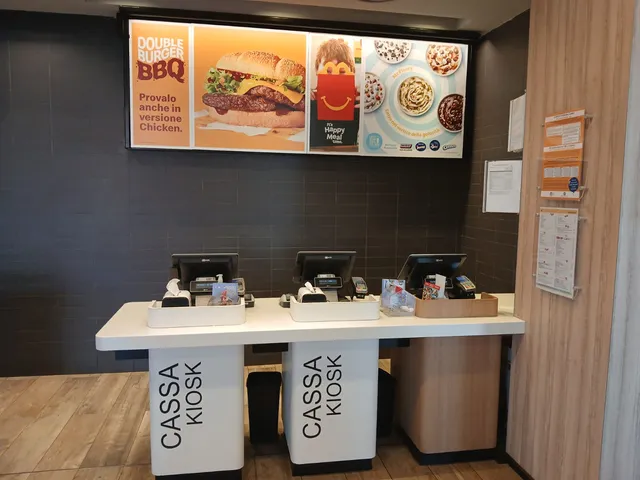 McDonald's Pomezia Via Roma