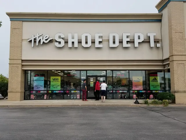 Shoe Dept.