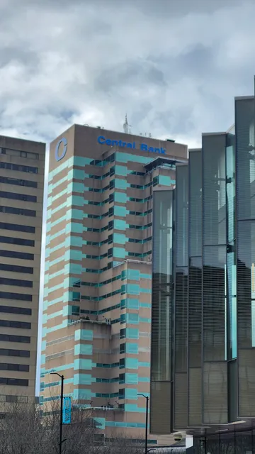 Central Bank & Trust Co.