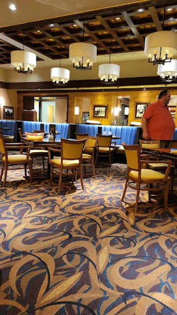 Council Room Restaurant & Bar