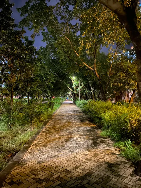 Tung Chung Waterfront Park
